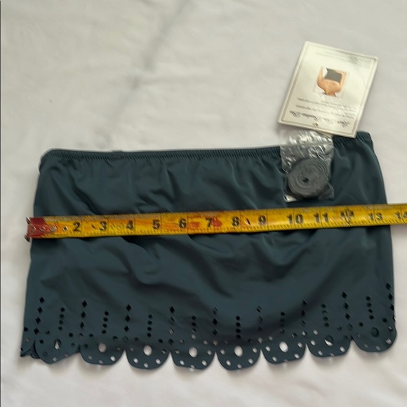 Fashion Forms Dark Gray Laser Cut Bandeau - Picture 4 of 9